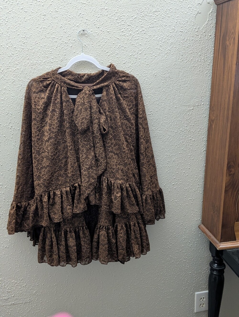 NWOT Brown Lace Capelet with Ruffle Hem And Skirt Set